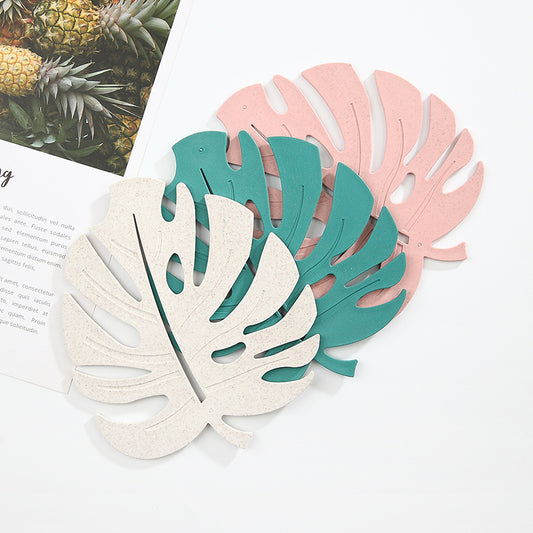 P46 - Table Mats - Leaf Shape