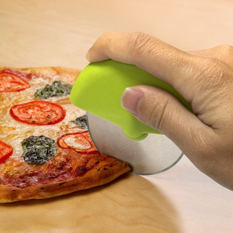 P12 - Pizza Wheel Knife